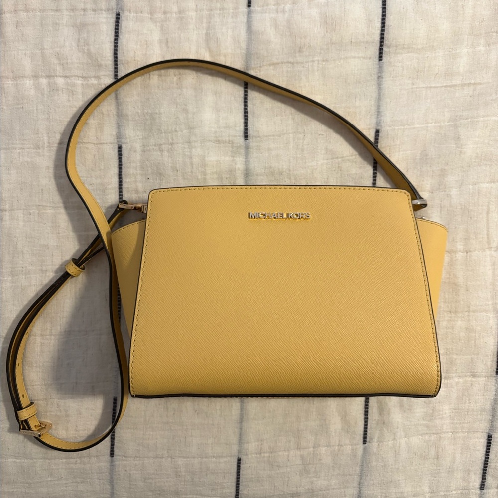 Michael Kors Crossbody Bag